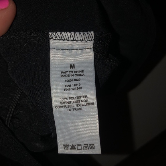 Dynamite black cropped tank top - Picture 2 of 3